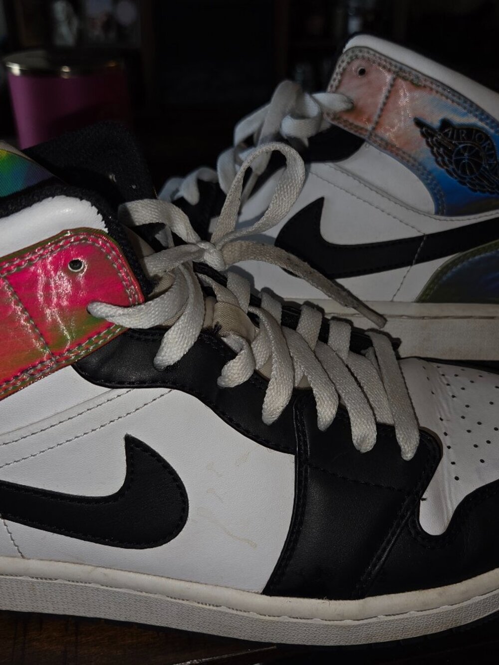 Air Jordan 1 Mid SE " Heat Reactive " size 10.5